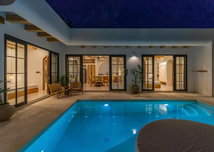 Villa Modern Tropical 1br & 2br Private Pool