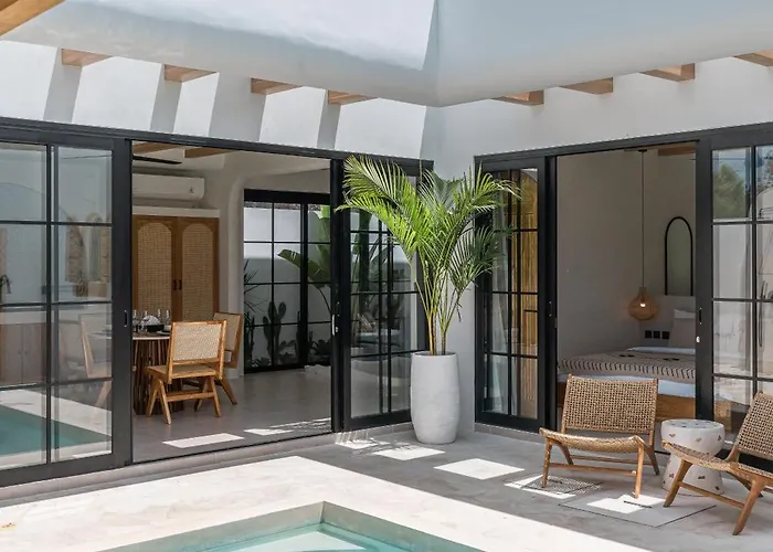 Villa Modern Tropical 1br & 2br Private Pool