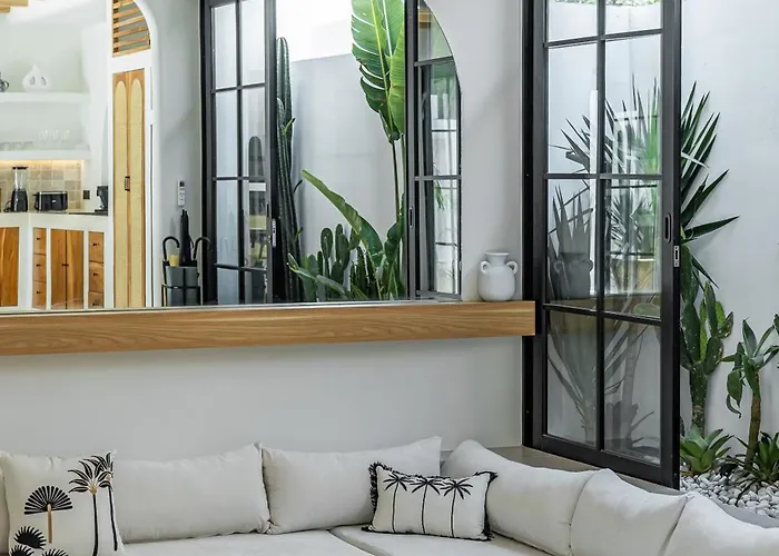 Villa Modern Tropical 1br & 2br Private Pool *
