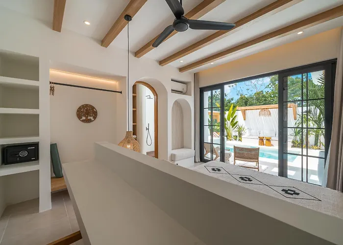 Modern Tropical 1br & 2br Private Pool Villa *