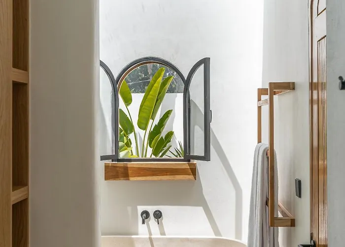 Modern Tropical 1br & 2br Private Pool Villa Uluwatu (Bali)