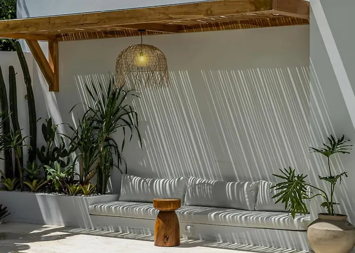 Modern Tropical 1br & 2br Private Pool Villa Uluwatu (Bali)